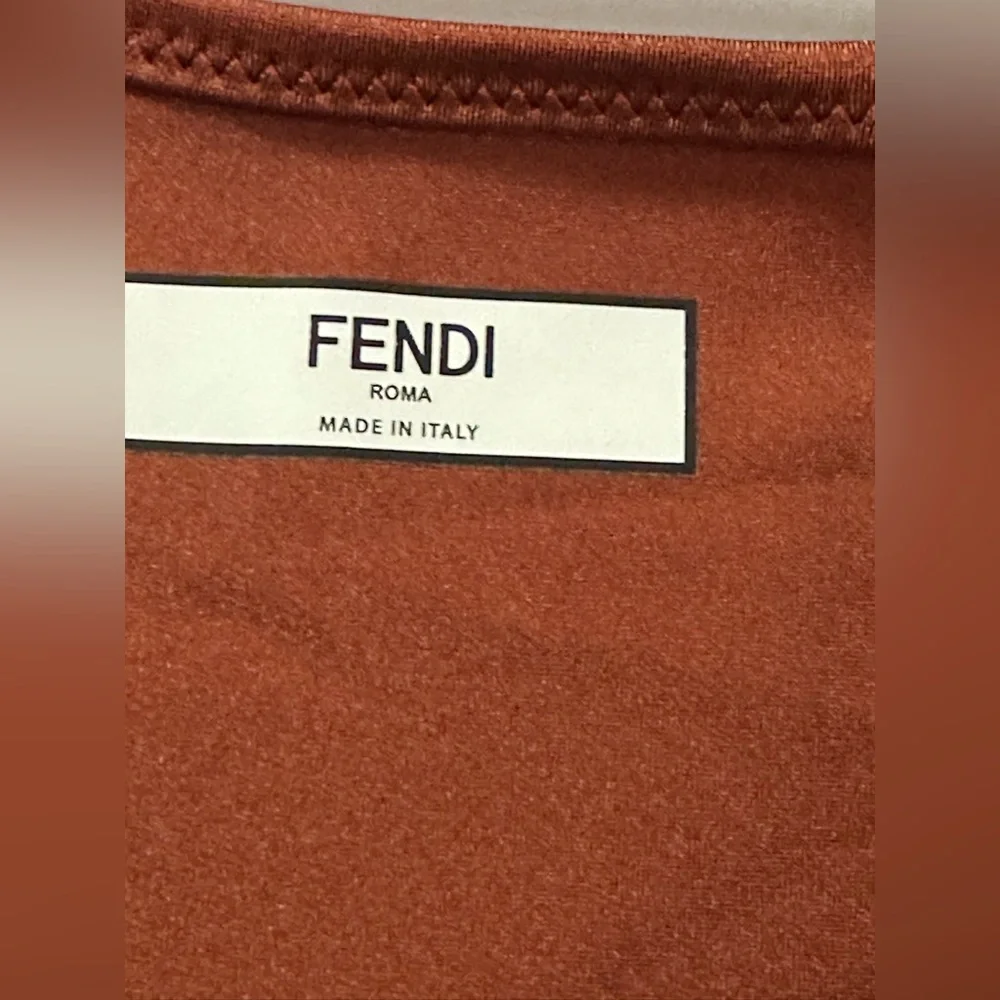 FENDI Graphic Logo Tank - Picture 3 of 8